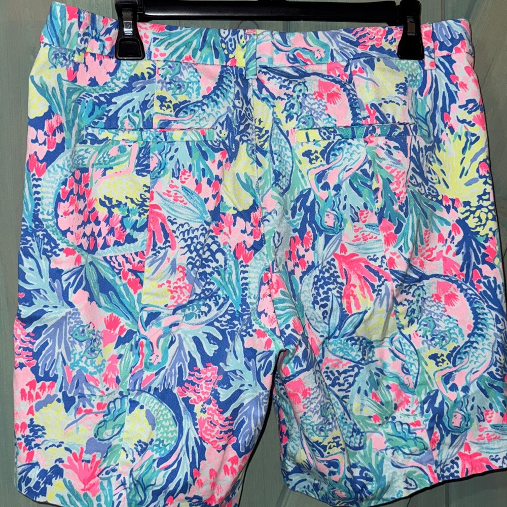 Lilly Pulitzer mermaid cove shirts size 12 like new - Picture 5 of 5